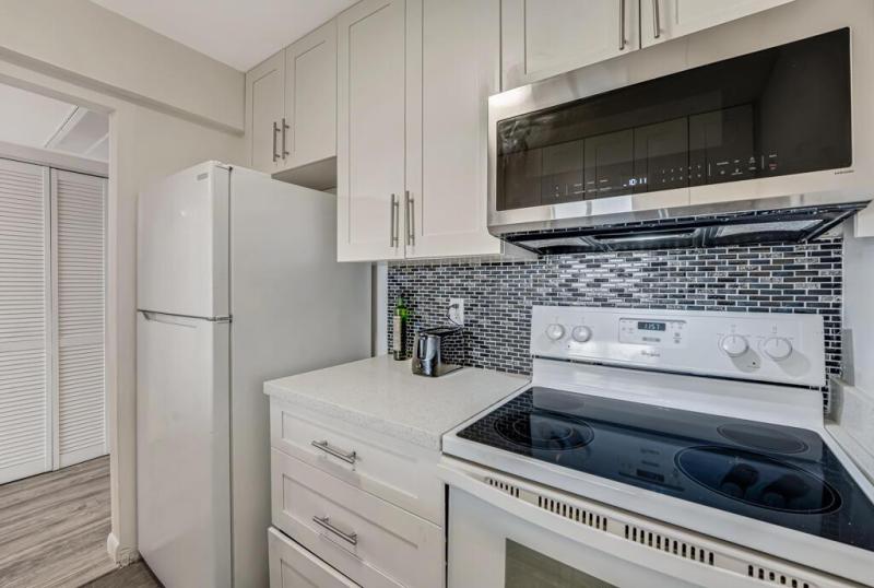  Condo & Townhome Photos