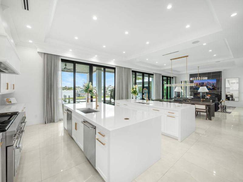 Single Family Homes Photo 19:  Jupiter,  FL 33458