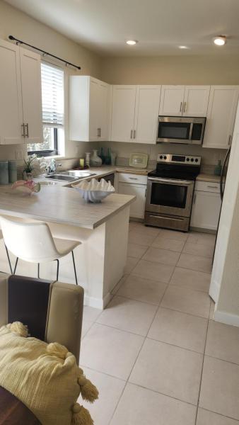  Condo & Townhome Photos
