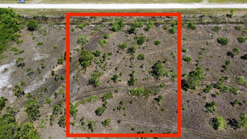  Commercial & Industrial Land Images 