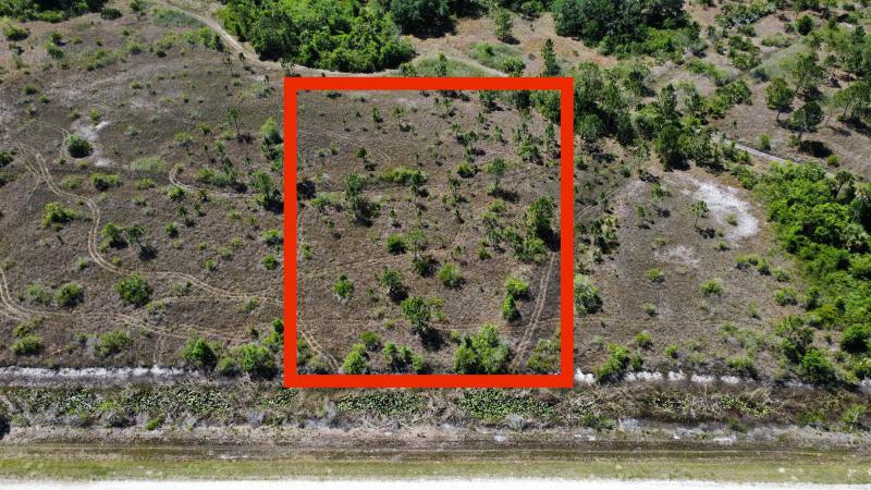  Commercial & Industrial Land Images 