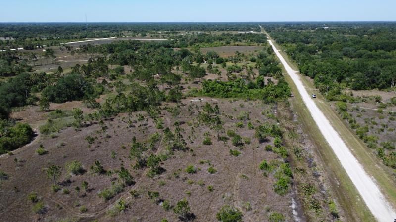  Commercial & Industrial Land Images 