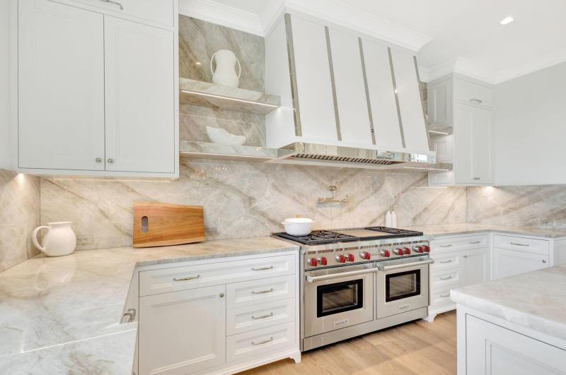  Single Family Homes Photo 14:  Palm Beach,  FL 33480