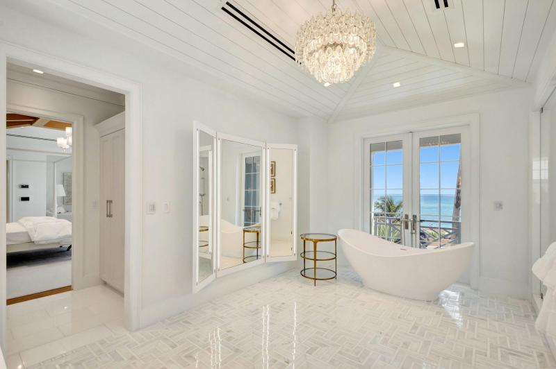  Single Family Homes Photo 32:  Palm Beach,  FL 33480