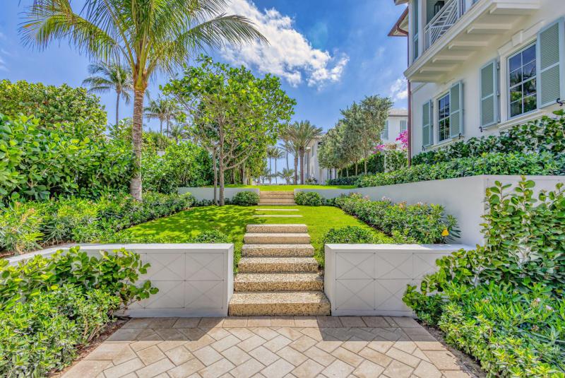  Single Family Homes Photo 52:  Palm Beach,  FL 33480