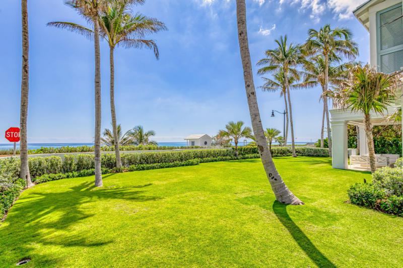  Single Family Homes Photo 62:  Palm Beach,  FL 33480