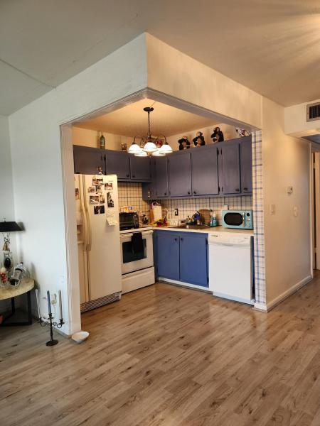 Condo & Townhome Photos