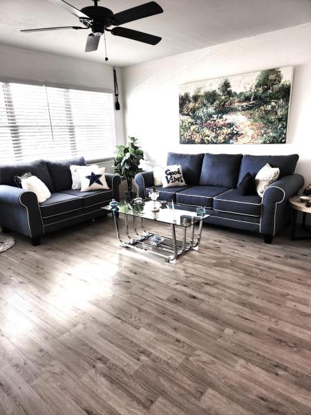  Condo & Townhome Photos