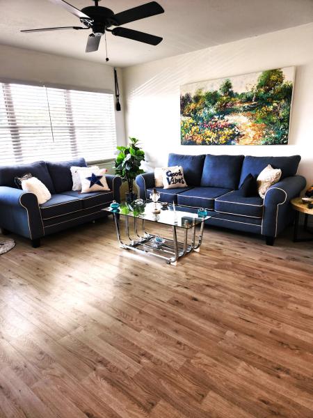 Condo & Townhome Photos