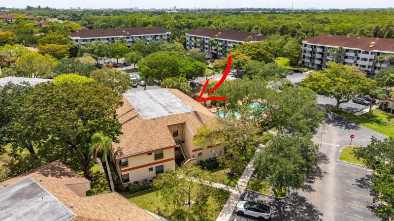  Condo & Townhome Photos