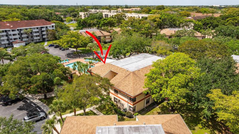  Condo & Townhome Photos