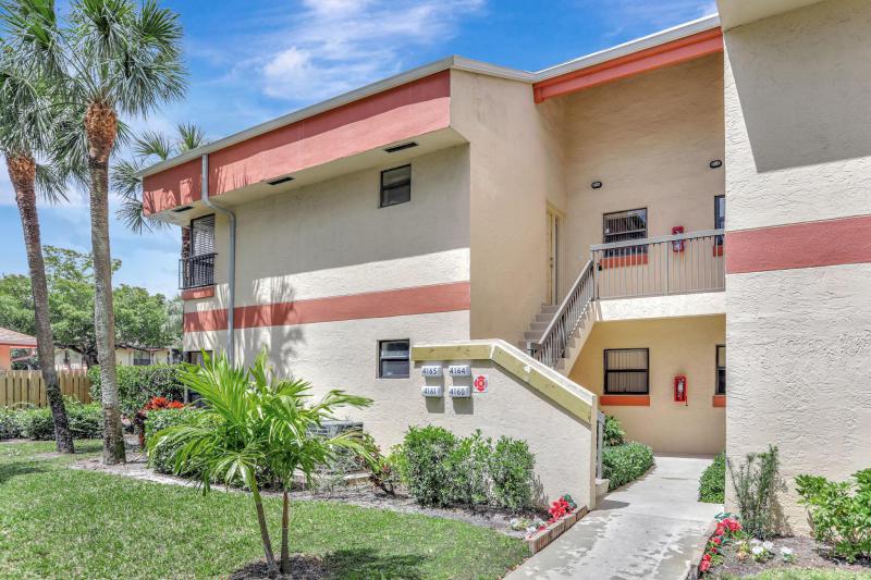  Condo & Townhome Photos