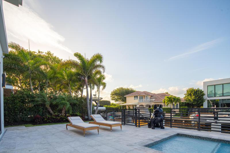  Single Family Homes Photo 85:  Boca Raton,  FL 33432