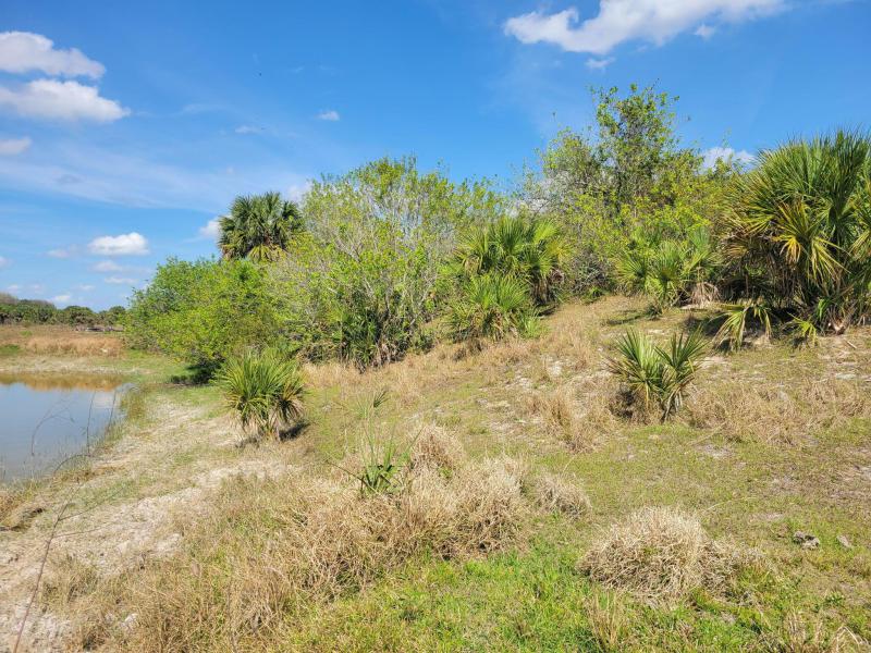  Commercial & Industrial Land Images 