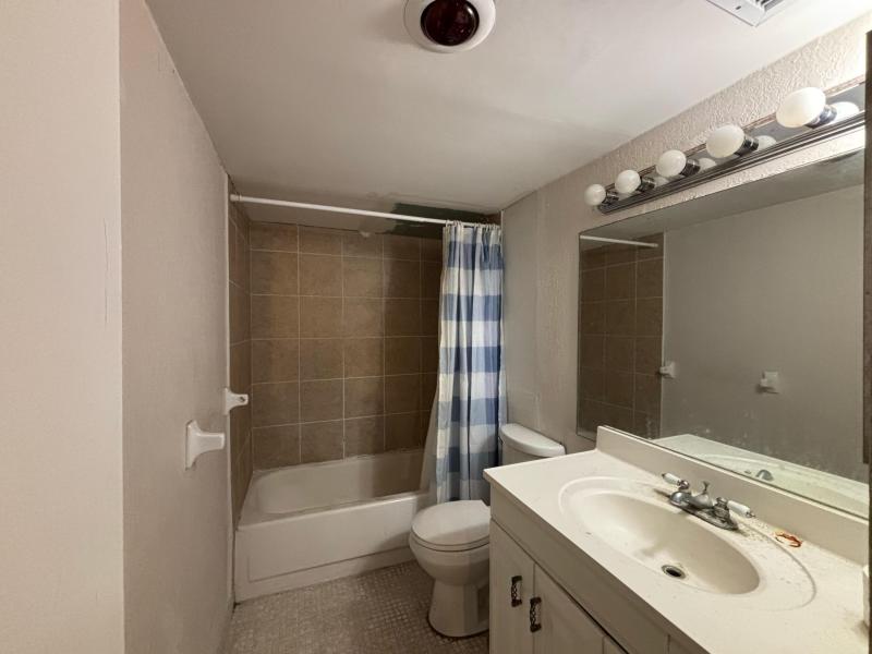  Condo & Townhome Photos