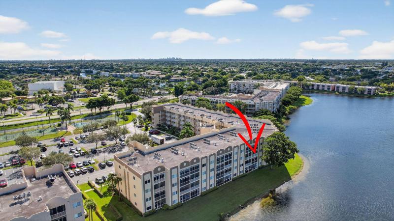  Condo & Townhome Photos