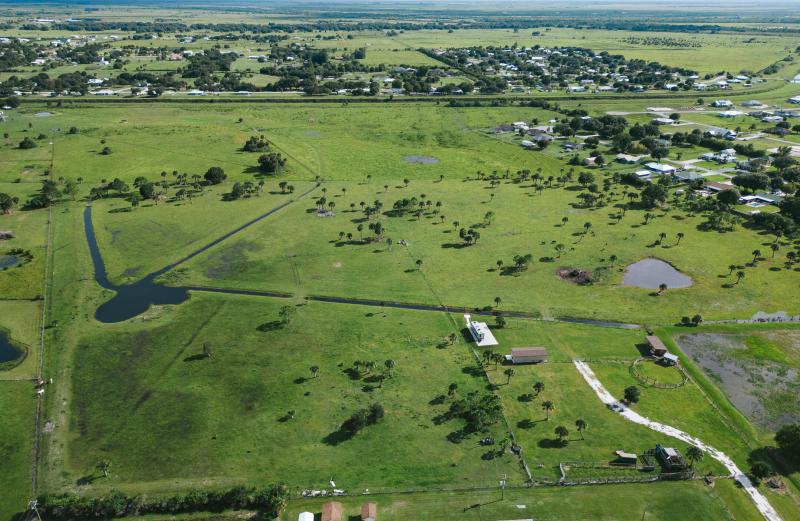  Commercial & Industrial Land Images 