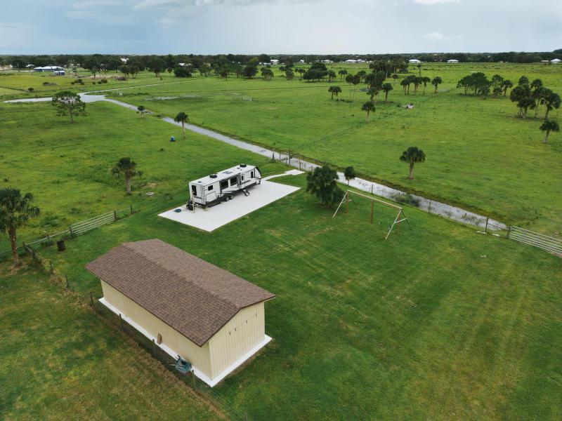  Commercial & Industrial Land Images 