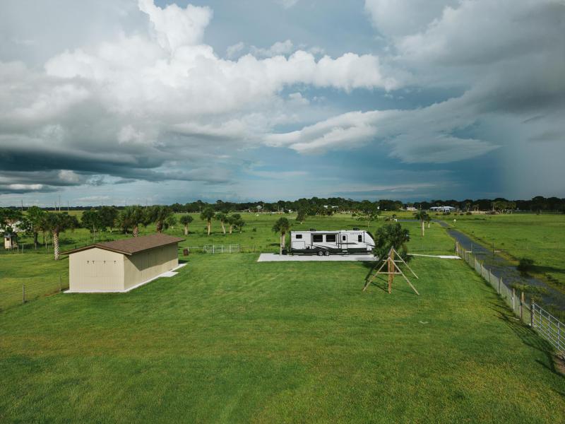  Commercial & Industrial Land Images 