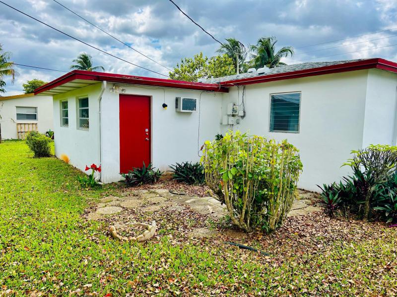  Single Family Homes Photo 8:  Margate,  FL 33063