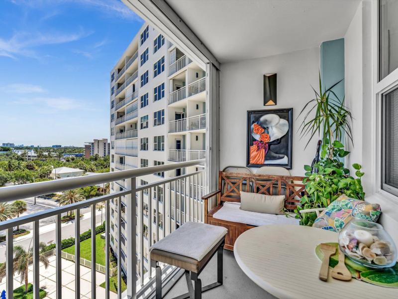 Condo & Townhome Photos
