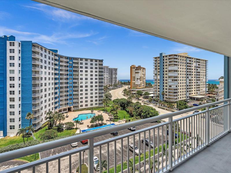  Condo & Townhome Photos