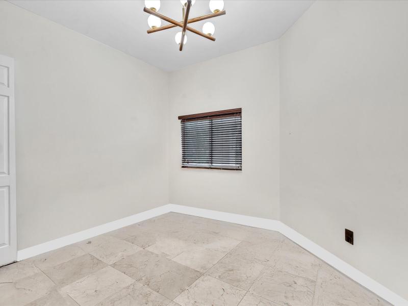  Single Family Homes Photo 19:  Dania Beach,  FL 33312