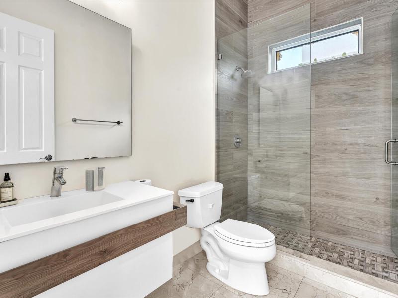  Single Family Homes Photo 22:  Dania Beach,  FL 33312