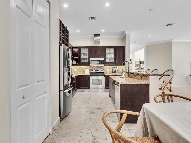  Single Family Homes Photo 33:  Dania Beach,  FL 33312