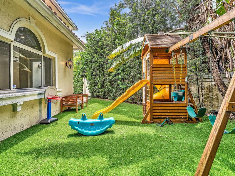  Single Family Homes Photo 38:  Dania Beach,  FL 33312