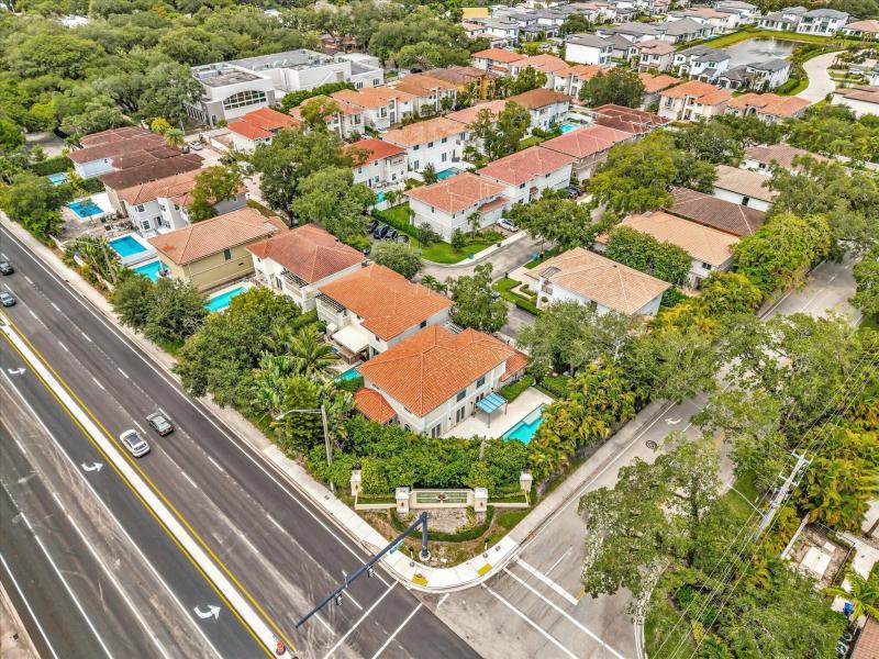  Single Family Homes Photo 72:  Dania Beach,  FL 33312