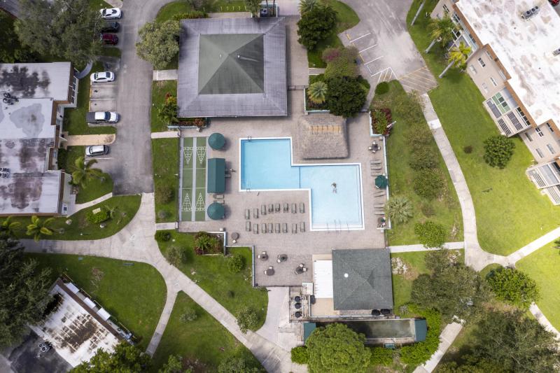  Condo & Townhome Photos
