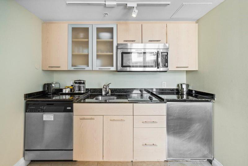  Condo & Townhome Photos