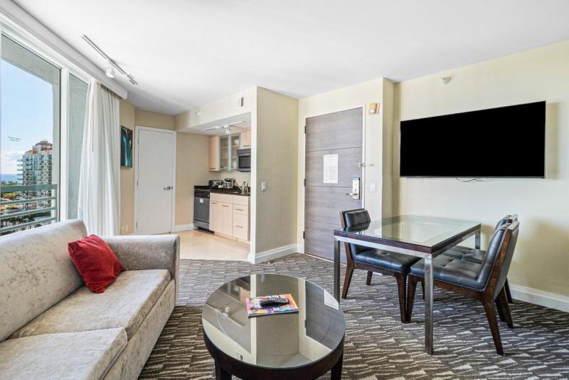  Condo & Townhome Photos