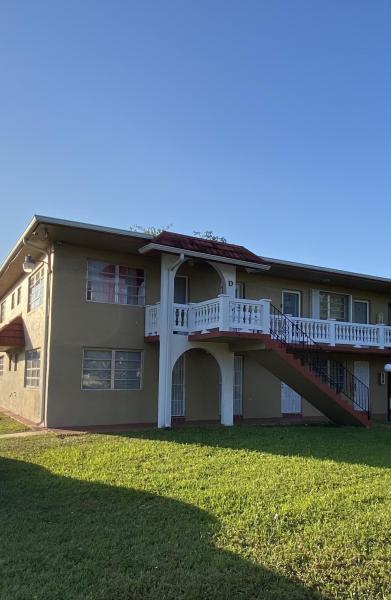  Condo & Townhome Photos