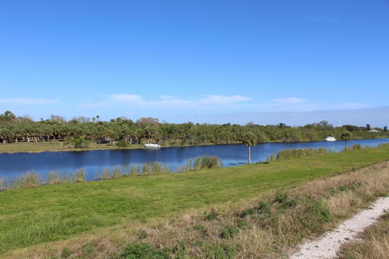  Commercial & Industrial Land Images 