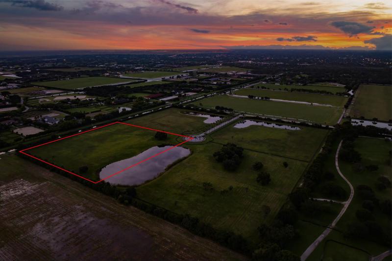  Commercial & Industrial Land Images 