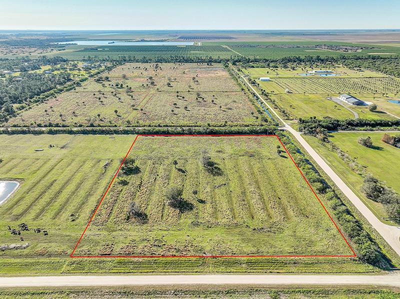  Commercial & Industrial Land Images 