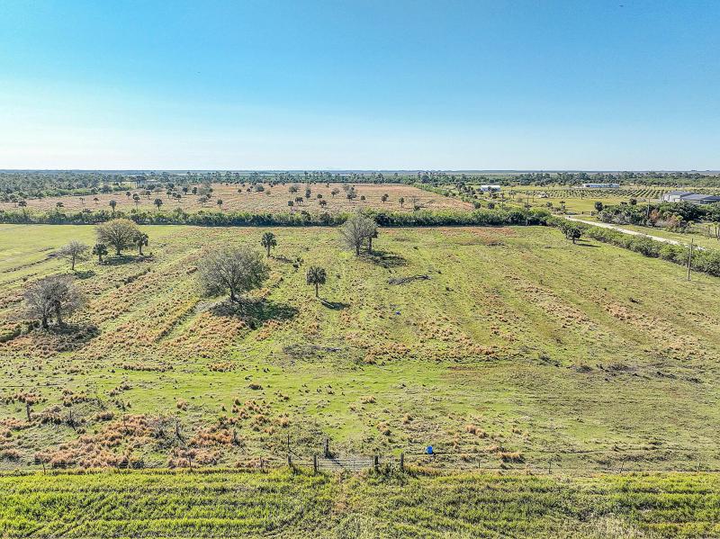  Commercial & Industrial Land Images 