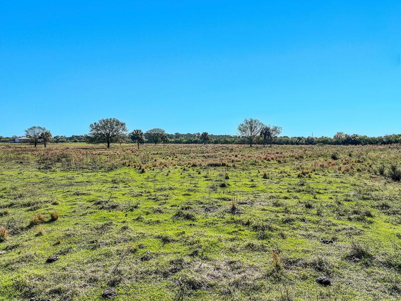  Commercial & Industrial Land Images 