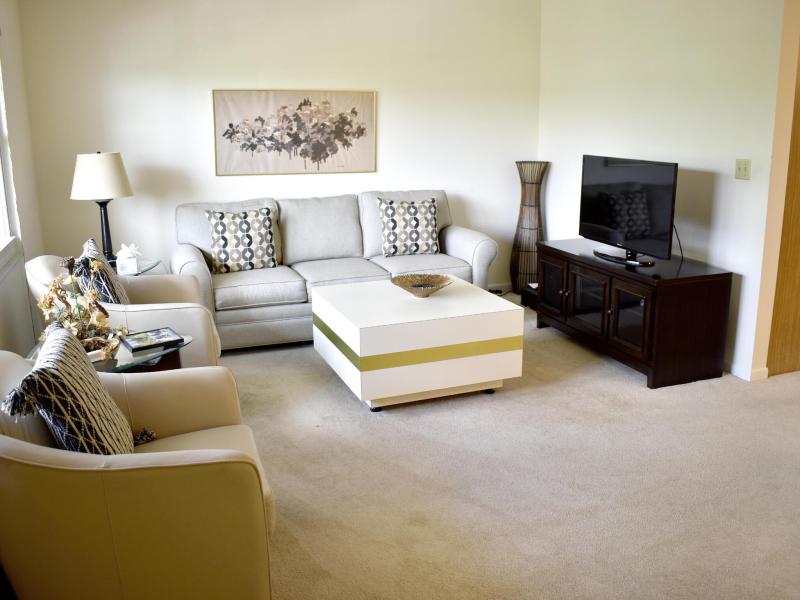  Condo & Townhome Photos