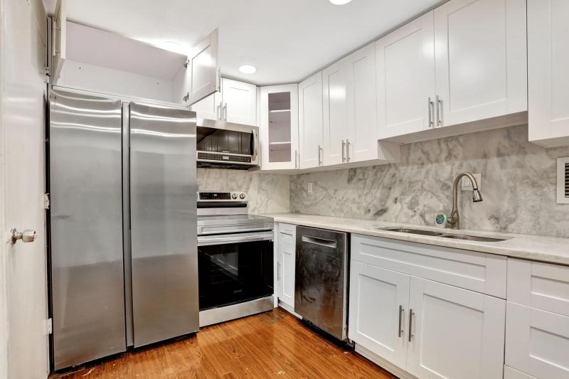  Condo & Townhome Photos