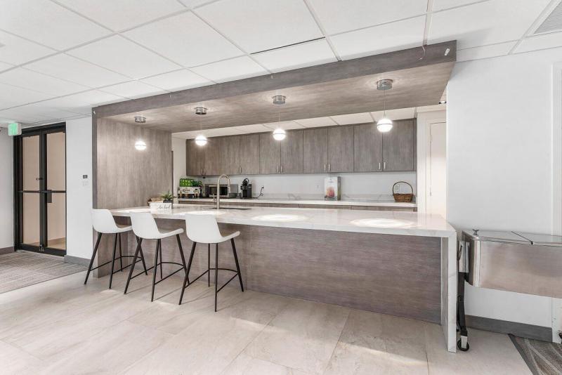  Condo & Townhome Photos