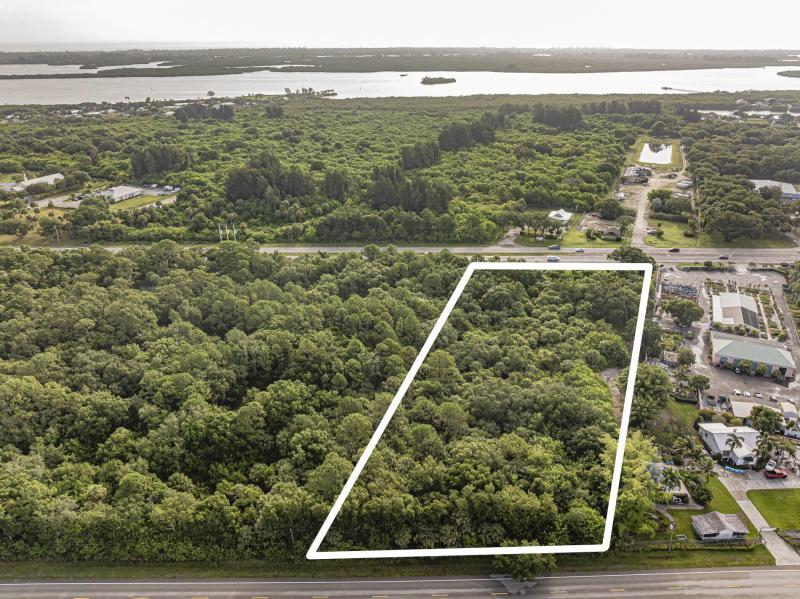 Commercial & Industrial Land Images 