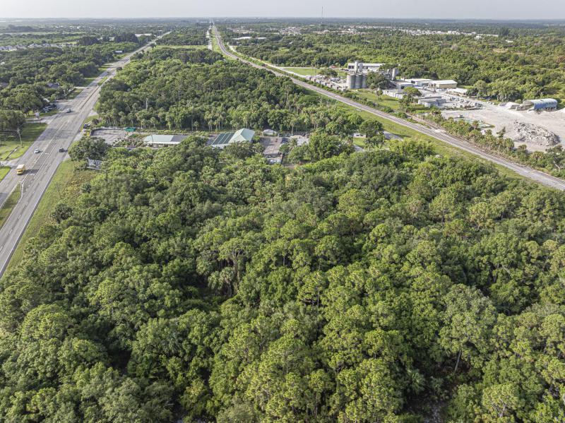  Commercial & Industrial Land Images 