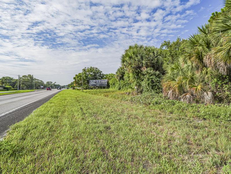  Commercial & Industrial Land Images 