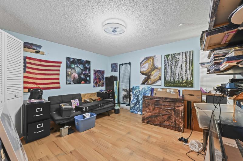  Condo & Townhome Photos
