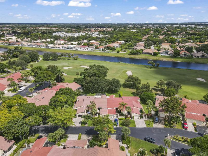  Condo & Townhome Photos