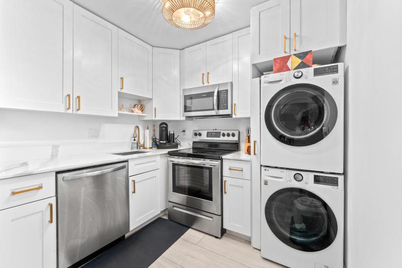 Condo & Townhome Photos