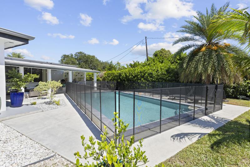  Single Family Homes Photo 26:  Miami Springs,  FL 33166